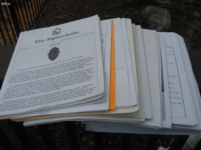 Signevierist Newsletters - Box of Past Copies. Ap